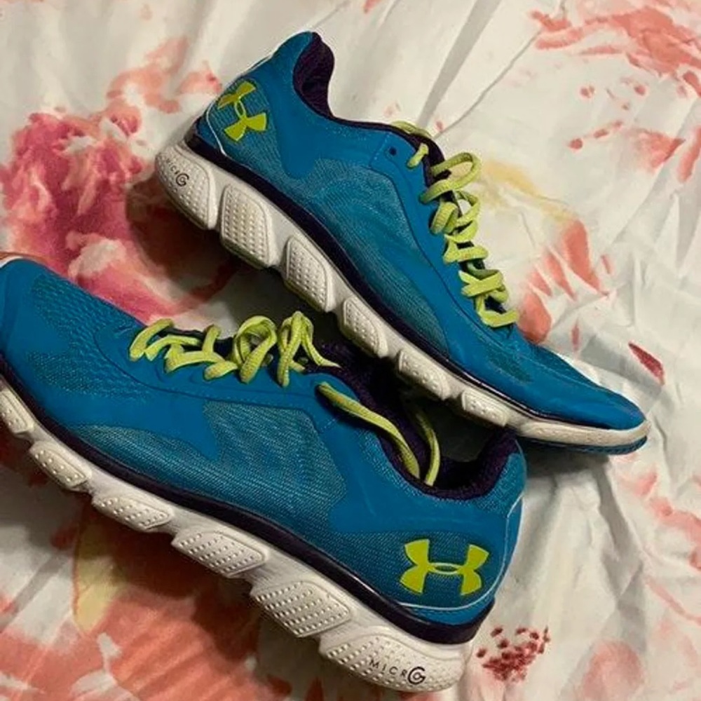 Under Armour Sneakers